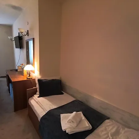 View Emerald Apartment