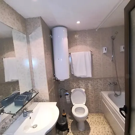 View Emerald Apartment